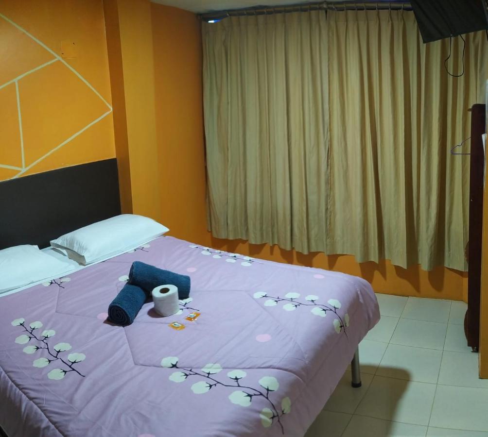 Hostal Bryana Inn Banos Exterior photo