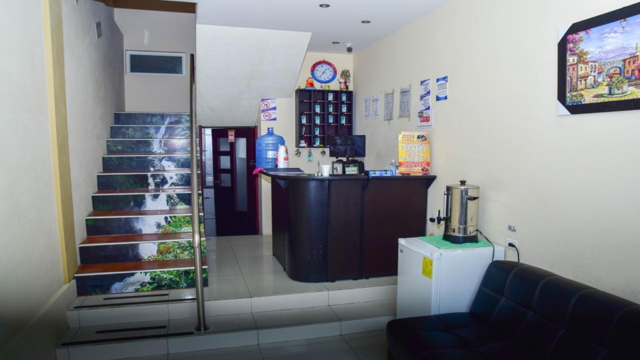 Hostal Bryana Inn Banos Exterior photo